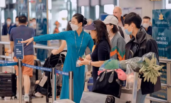 Hàng không đột ngột báo lãi: Có phần góp từ giá vé máy bay cao?