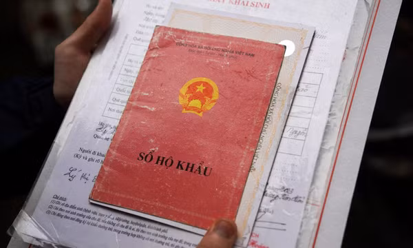 Thủ tục hành chính lĩnh vực ngân hàng không yêu cầu sổ hộ khẩu giấy