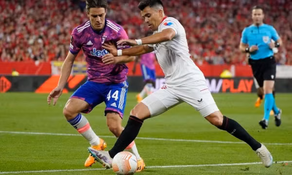 Sevilla loại Juventus khỏi bán kết Europa League