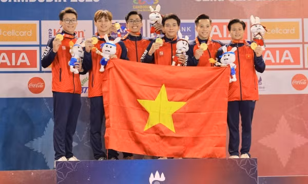 Đội tuyển thể dục dụng cụ giành Huy chương Vàng đầu tiên tại SEA Games 32