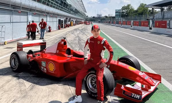 Lâm Chí Dĩnh trở lại đường đua F1