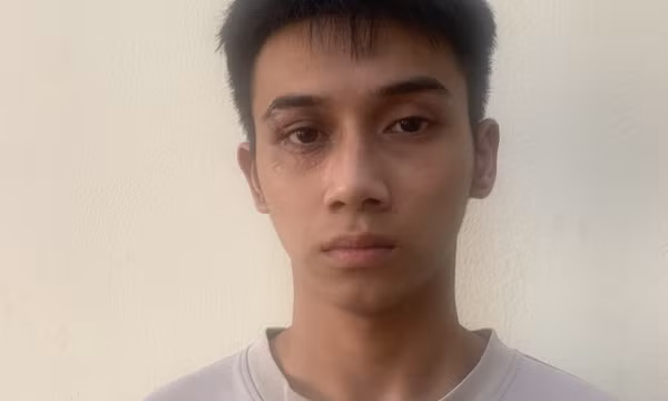 Cướp của, xâm hại nữ sinh trong phòng trọ quên cài cửa