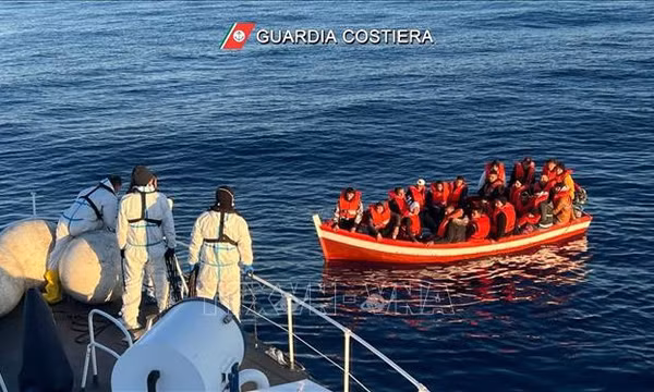 Ngoại trưởng Italy hủy chuyến thăm Pháp do mâu thuẫn về vấn đề người di cư
