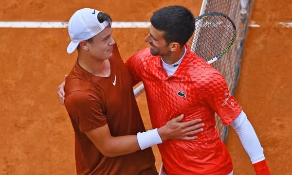 Djokovic bị Rune loại ở Rome Masters