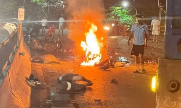 Hai người tử vong khi rượt đuổi nhau giữa đêm