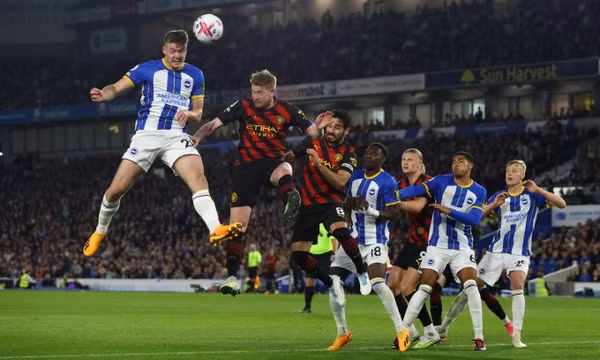 Man City đứt chuỗi 12 trận thắng sau khi vô địch