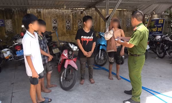 Nhóm thanh niên điều khiển xe ăn trộm tông vào CSGT