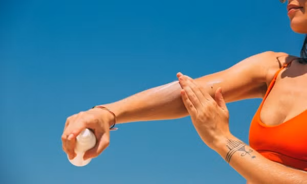 Vì sao bôi kem chống nắng nhưng vẫn bị đen?