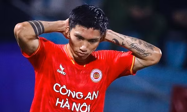 Văn Hậu và CAHN bất lực dù có 11 phút bù giờ
