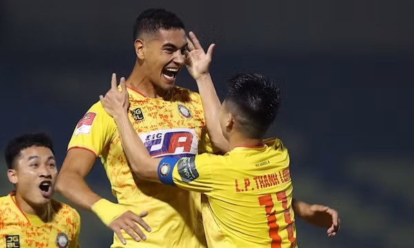 Lội ngược dòng trước Viettel, Thanh Hóa củng cố ngôi đầu V-League 2023