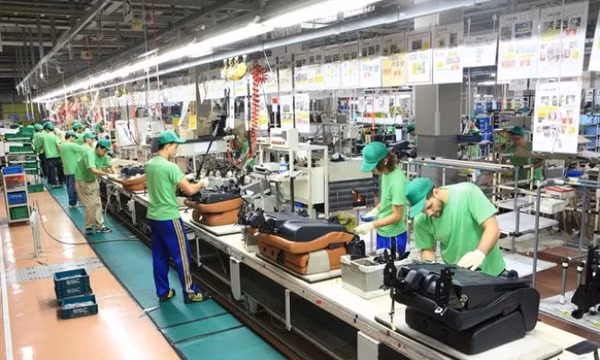 Xuất nhập khẩu hàng hóa giảm 40 tỷ USD, thê thảm hơn cả khi 'đóng băng' vì COVID-19