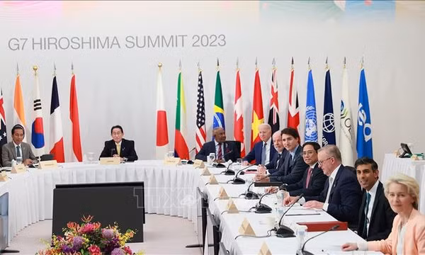 Thủ tướng nêu thông điệp tại phiên họp của Hội nghị thượng đỉnh G7 mở rộng
