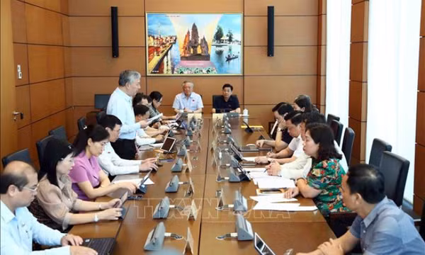 Quốc hội thảo luận hai dự án Luật liên quan đến ngành công an