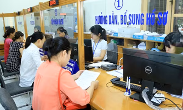 Không yêu cầu xuất trình sổ hộ khẩu giấy khi giải quyết thủ tục hành chính lĩnh vực giáo dục