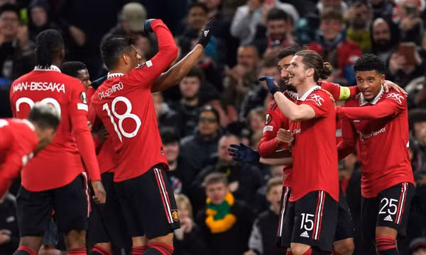 Thêm cầu thủ Man Utd nghỉ hết mùa
