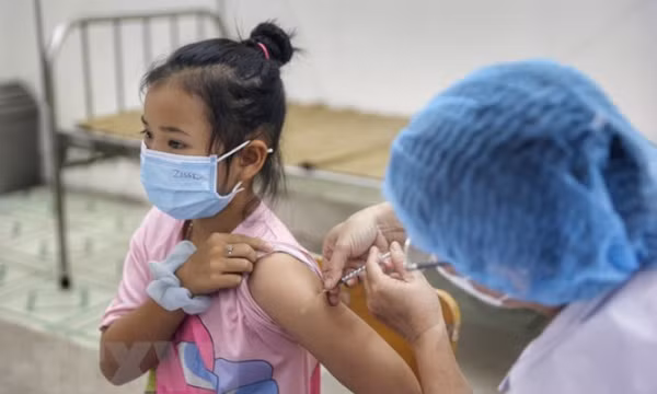 Bộ Y tế thông tin về vướng mắc nguồn cung vaccine tiêm chủng