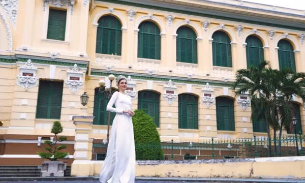 'Hoa hậu đẹp nhất thế giới' quảng bá thắng cảnh Việt