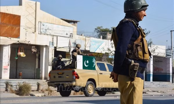 Tấn công nhằm vào lực lượng an ninh ở Pakistan khiến 13 người thiệt mạng