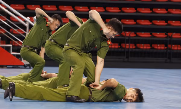 Xây dựng lực lượng CAND ngày một vững mạnh
