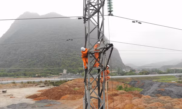 Tập đoàn Điện lực Việt Nam thông báo điều chỉnh giá bán lẻ điện bình quân từ ngày 04/5/2023