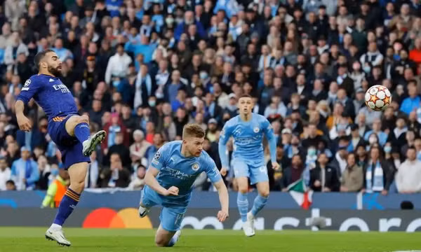Man City hạ Real trong cơn mưa bàn thắng ở Etihad