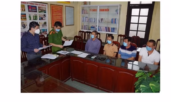 Bắt 4 đối tượng trong đường dây cờ bạc lô đề liên tỉnh
