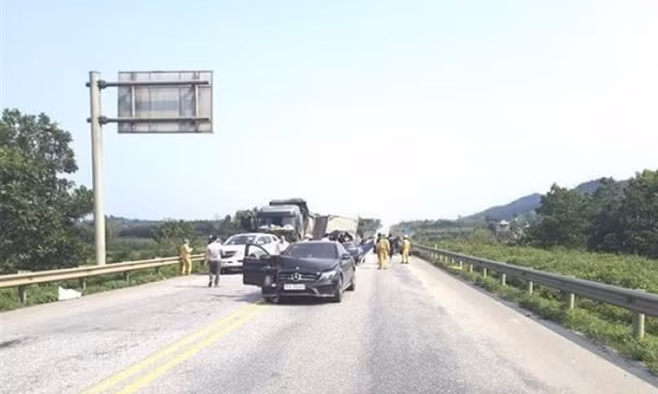 Xảy ra 27 vụ tai nạn đường bộ trong ngày đầu kỳ nghỉ lễ Giỗ Tổ
