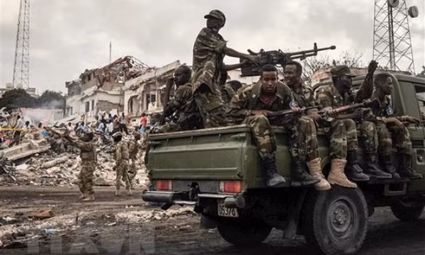 Tấn công vào tòa nhà Quốc hội Somalia, ít nhất 9 người bị thương