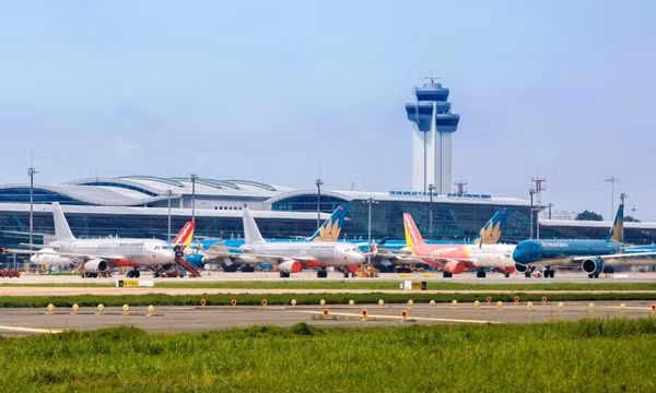 Không để xảy ra tăng giá vé máy bay trái quy định dịp nghỉ 30/4-1/5