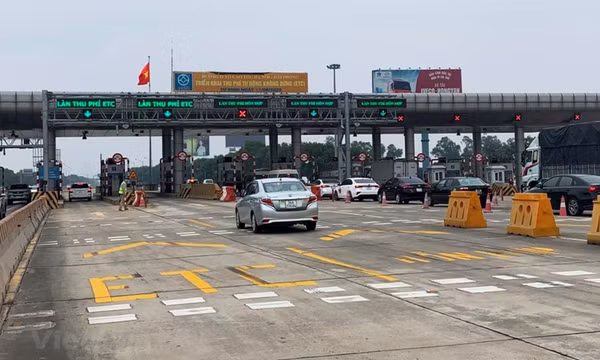 Lùi thu phí tự động trên cao tốc Hà Nội-Hải Phòng sang tháng Sáu
