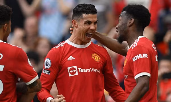 Ronaldo lập hat-trick thứ 60 và những con số xứng danh huyền thoại đương đại
