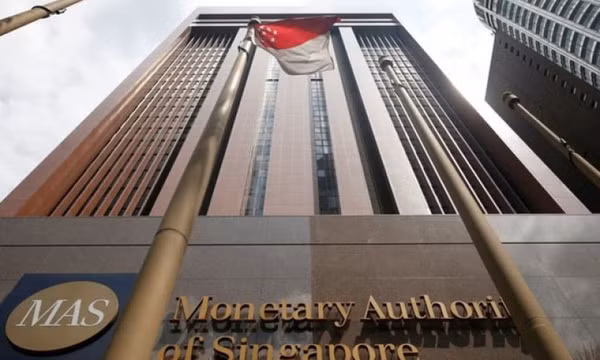 Singapore thắt chặt chính sách tiền tệ chống lạm phát