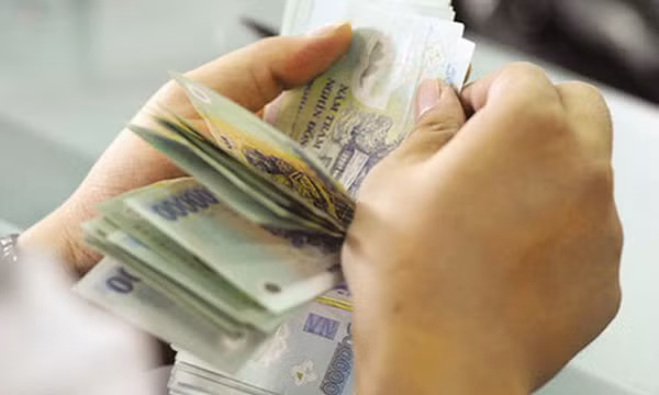8 hiệp hội kiến nghị Chính phủ lùi thời điểm tăng lương tối thiểu vùng
