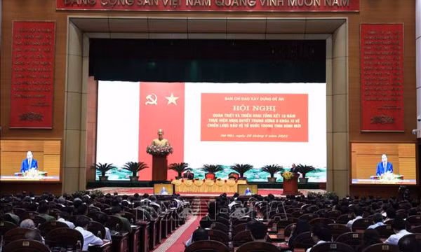 Tổng kết 10 năm thực hiện 'Chiến lược bảo vệ Tổ quốc trong tình hình mới' toàn diện, hiệu quả