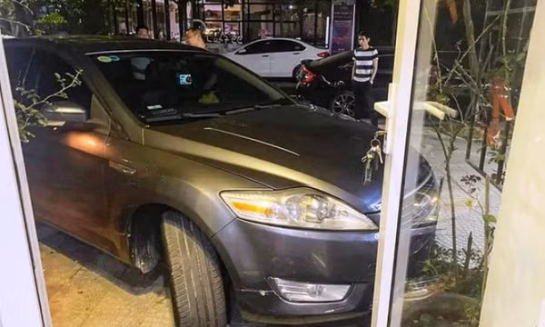 Phó phòng thách thức dân, lãnh đạo Sở Nội vụ TT-Huế liên hệ xin lỗi