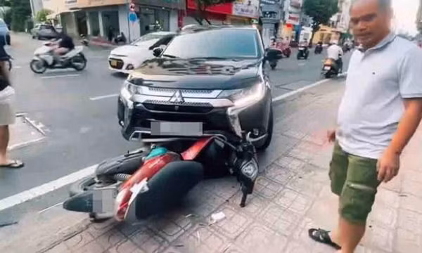 Giảng viên đại học lái ôtô bắt cướp như phim trên phố