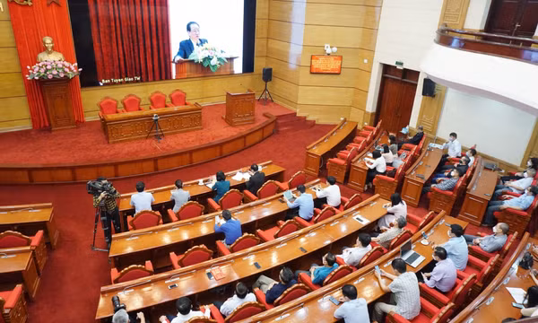 Quán triệt nội dung Kết luận, Quy định của Hội nghị lần thứ tư Ban Chấp hành Trung ương Đảng (Khóa XIII) 