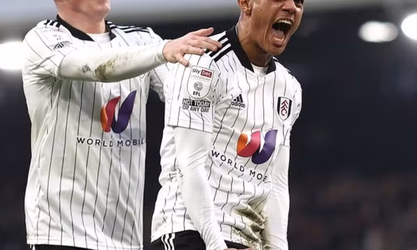 Hoàn tất thỏa thuận, Liverpool lên kế hoạch công bố tân binh