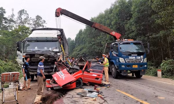 12 người chết do tai nạn giao thông trong ngày nghỉ lễ 30/4
