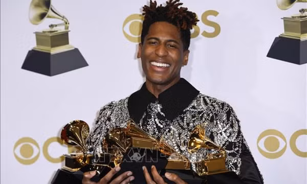 Grammy 2022: Những thông điệp nâng đỡ tâm hồn