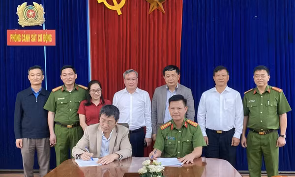 Trung tâm Truyền thông Quảng Ninh và Phòng Cảnh sát cơ động ký kết quy chế phối hợp