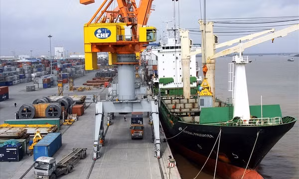 Cước vận tải biển, chi phí logistics lại tăng "đè nặng” doanh nghiệp