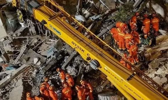 Trung Quốc: Lực lượng cứu hộ chạy đua tìm nạn nhân vụ sập nhà 6 tầng
