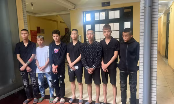 Bắt nhóm nghiện game chuyên dùng vỏ chai bia đi cướp tài sản