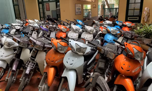 Bắt đối tượng tiêu thụ, thu giữ gần 80 xe máy không rõ nguồn gốc