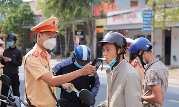 Triển khai tháng cao điểm bảo đảm an toàn giao thông từ ngày 15/4
