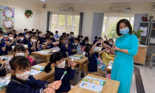 Cách nào giúp trẻ vượt qua trầm cảm tuổi học đường?