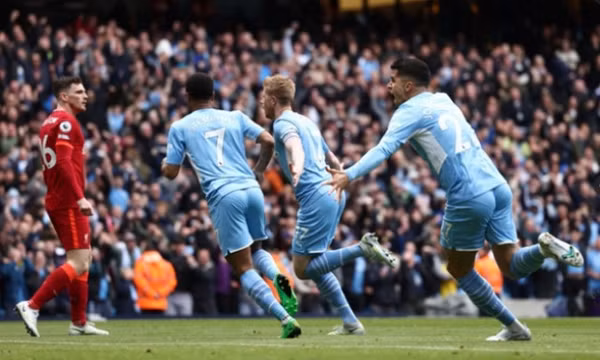 Đôi công nghẹt thở, Man City và Liverpool bất phân thắng bại