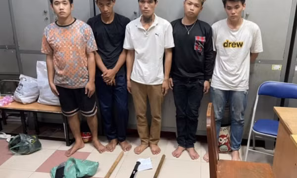 Bắt 5 đối tượng trong vụ đến nhà người yêu cũ đòi tiền rồi chém