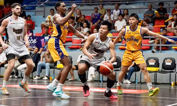 Nội binh tỏa sáng, Saigon Heat ngược dòng trước Nha Trang Dolphins